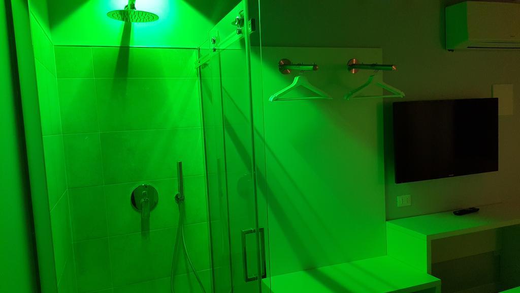Double or Twin Room Private Bathroom